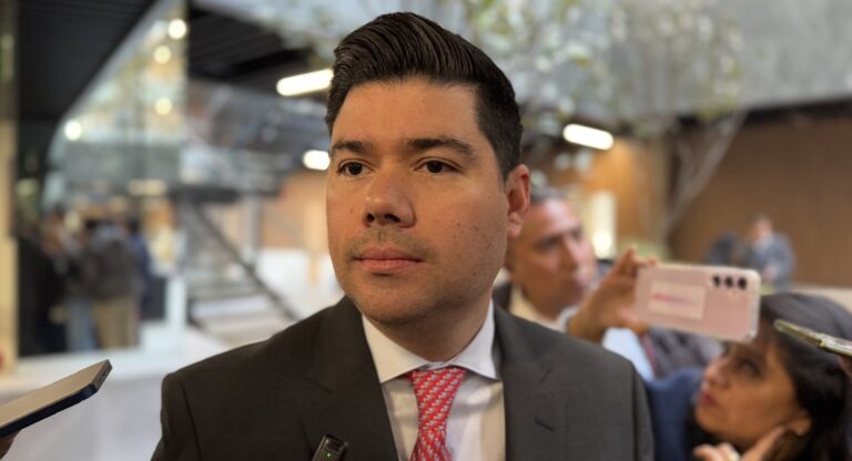 Riestra tiene “mala memoria”, critica a Pepe Chedraui y olvida el desastre que dejó ERP