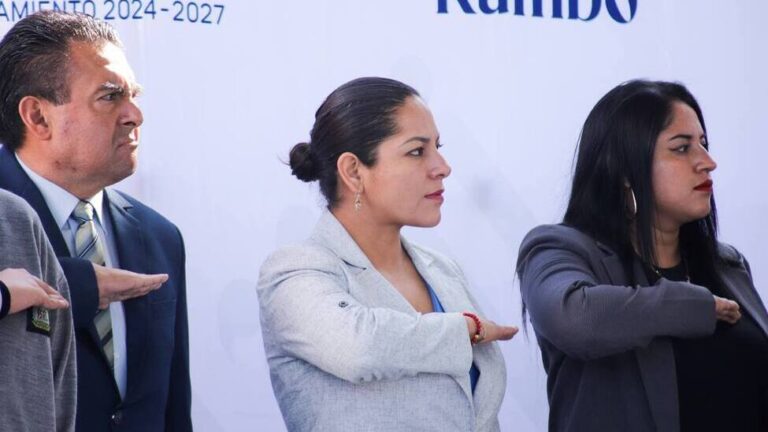 Conviven estudiantes de secundaria con la presidenta municipal de San Andrés Cholula