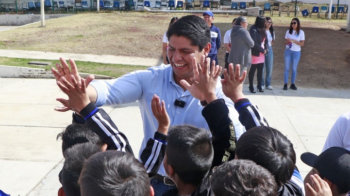 Tenemos un compromiso sólido con la educación en Cuautlancingo: Omar Muñoz