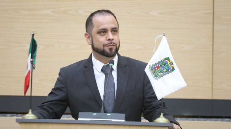 Recibe Congreso iniciativa para clarificar el procedimiento de elección de Gobernador Substituto