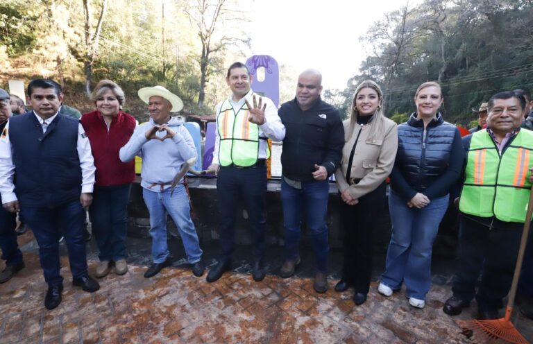 Nacionalismo y patria: Armenta y una gira de pasos intensos