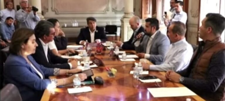 Avalan regidores que se cobren $10 por hora de parquímetro después de 3 horas gratis