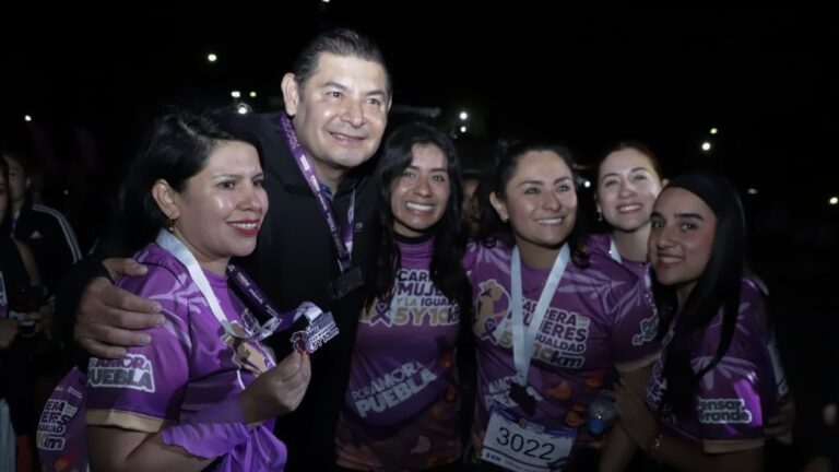 Todo un éxito la primera Carrera de la Mujer