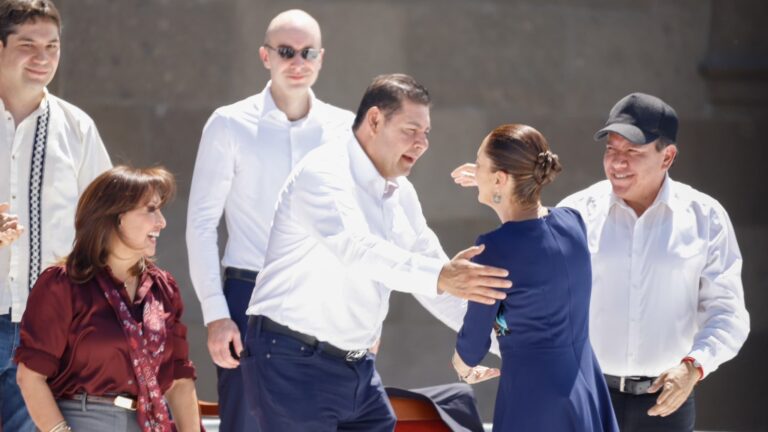 Acude Alejandro Armenta a asamblea en CDMX, respalda a  Sheinbaum