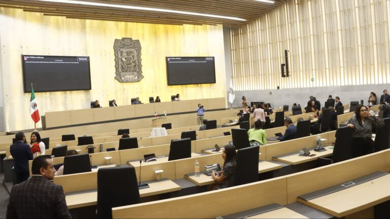 Avala LXII Legislatura del Congreso del Estado figura de Diputado Migrante