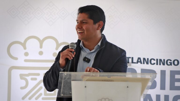 Encabeza Omar Muñoz foro “Día Internacional de la Mujer”