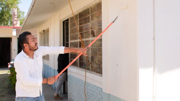 “Coloreando la Educación”: Un esfuerzo de Roberto Solís para transformar las escuelas de Huejotzingo