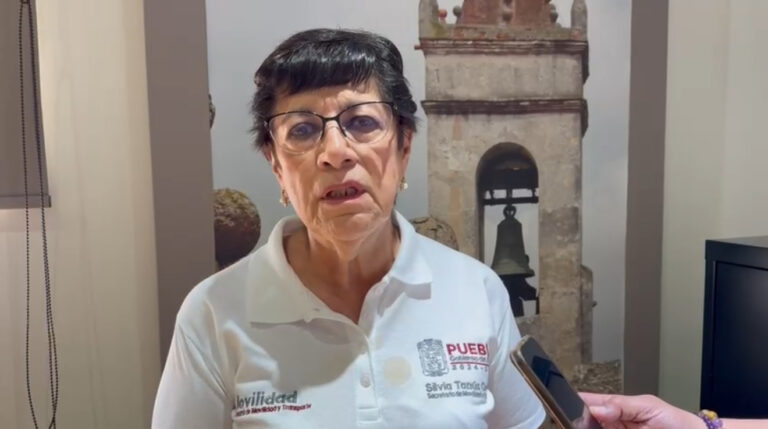 Brinda SMT opciones de transporte en Vía Atlixcáyotl ante retiro de unidades pirata