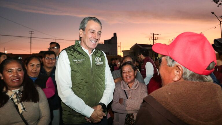 Instaló Gobierno de la Ciudad 140 luminarias LED en San Miguel Espejo