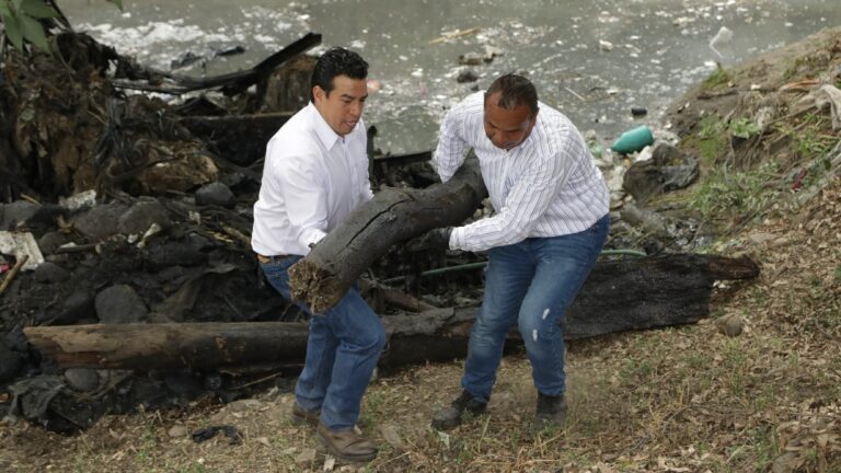 Inicia gobierno de Pepe Chedraui “Jornada de Limpieza del Río Atoyac”