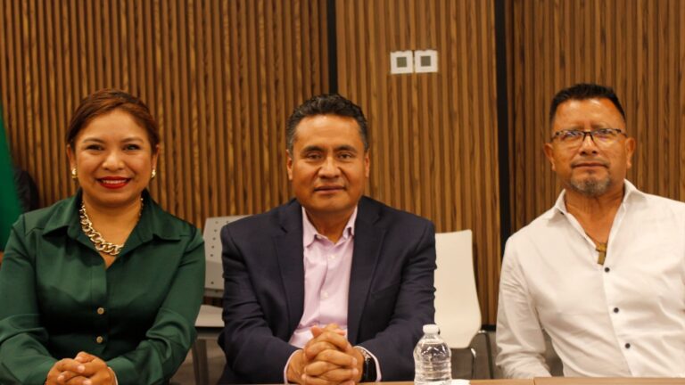 Presenta Armando Aguirre proyectos en la Comisión de Asuntos Metropolitanos del Congreso