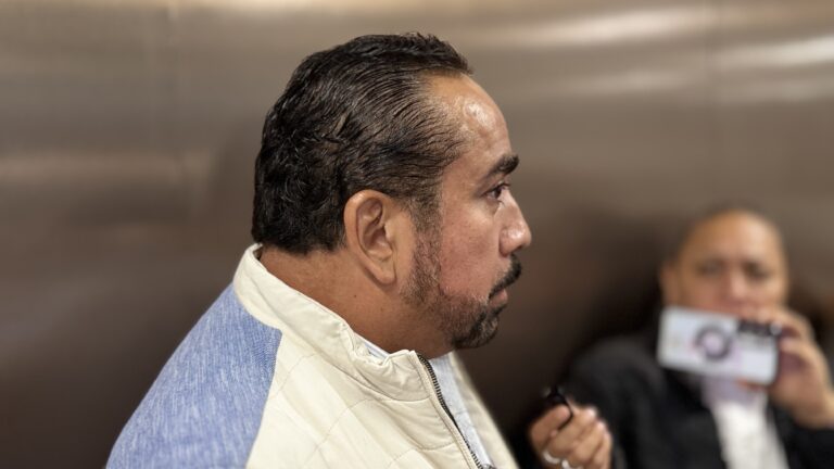 Fernández Noroña debe someterse a un antidoping y removido de la presidencia del Senado