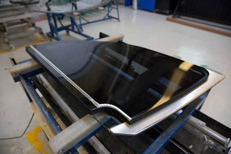 Crecen 15% las solicitudes de vidrio blindado para proteger vehículos y negocios