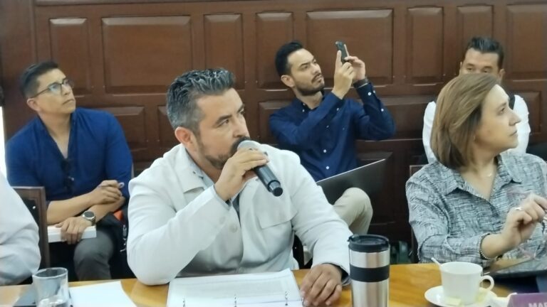 Regidores aprueban cambios en horario a parquímetros