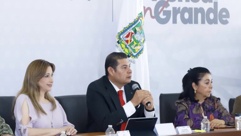 En Casas Carmen Serdán, Gobierno impulsa toma de decisiones con equidad de género