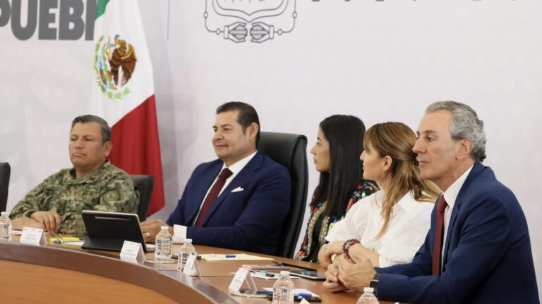 Freno a cobros ilegales en estacionamientos de Estadios que afectan economía familiar
