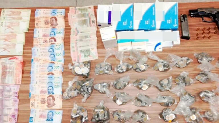 Asegura SSC a dos presuntos asaltantes de farmacias con violencia