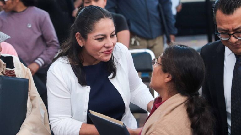 Brinda Lupita Cuautle certeza legal en San Andrés Cholula con entrega de sentencias