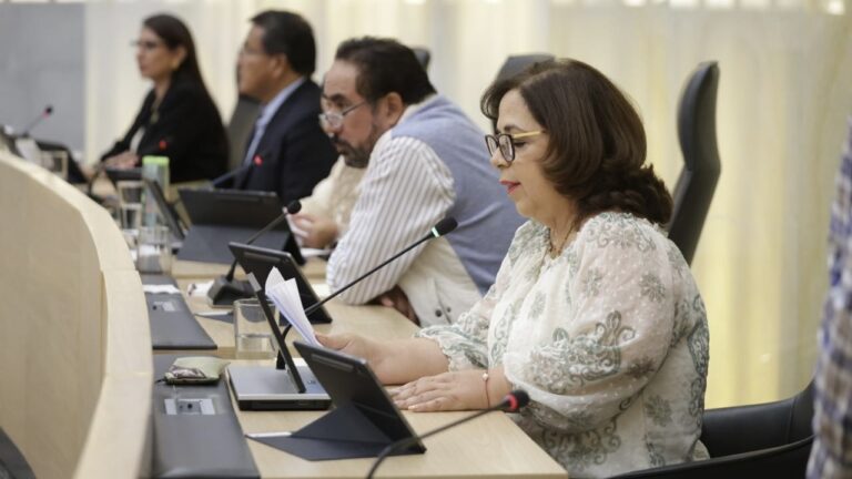 Trabajan diputadas y diputados de la LXII Legislatura en Casas de Gestión 