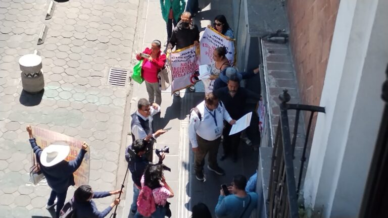 Ciudadanos se manifestaron en Sala de Regidores, exigen echar abajo parquímetros