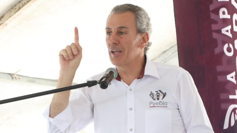 Garantiza Gobierno de la Ciudad dotación de agua potable a la colonia 20 de Noviembre