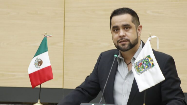 Impulsan en el Congreso iniciativa para sancionar a quien exalte imágenes de narcotraficantes en eventos masivos