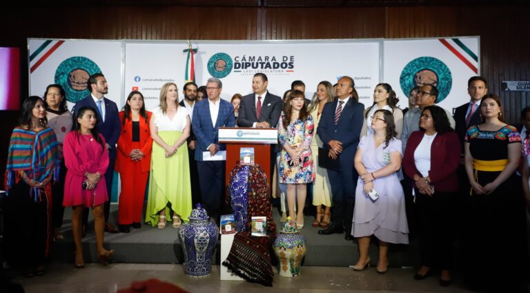 Presentan en la Cámara de Diputados los “Eventos 2025 Por Amor a Puebla”