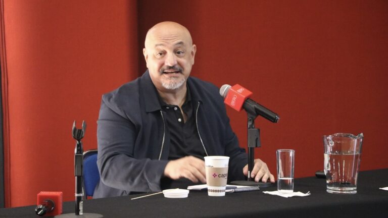 Redes sociales no reducen la atención, la convierten en ansiedad: Dr. Daniel Saur