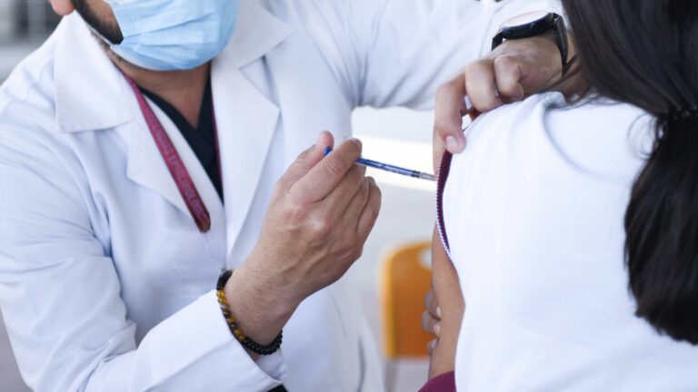 Gobierno de Puebla invita a participar en Semana Nacional de Vacunación 2025