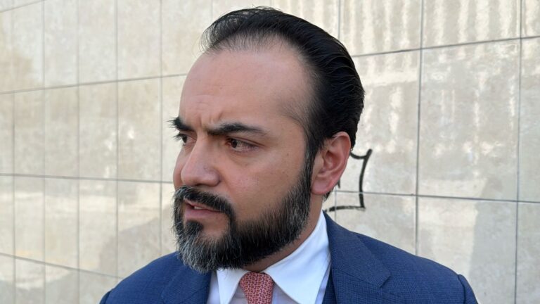 Ni me apunto ni me descarto para permanecer al frente de la ASE