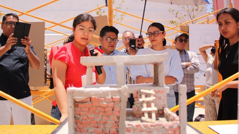 Recibe Gobierno de la Ciudad exposición de la arquitectura del Centro Histórico