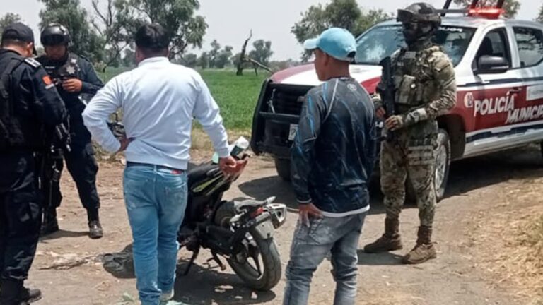 SSC de Huejotzingo recupera vehículo robado y asegura arma de fuego y tractocamión en operativo exitoso