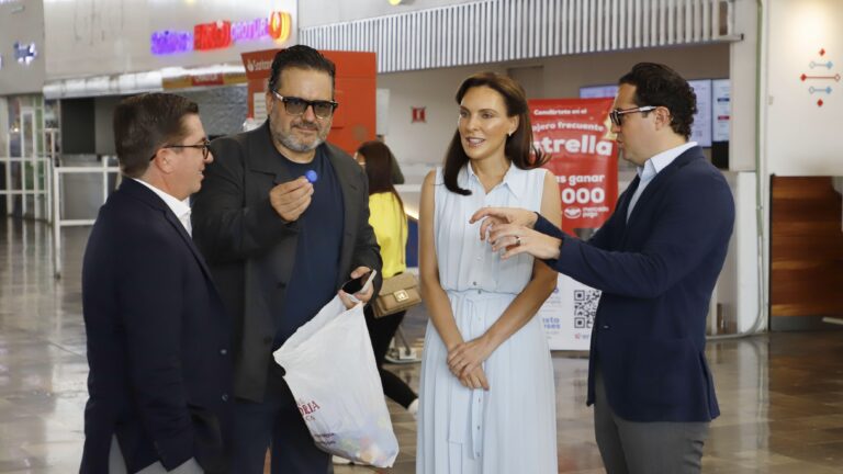 Se compromete MariElise Budib y Estrella Roja por las niñas y los niños con Cáncer en Puebla