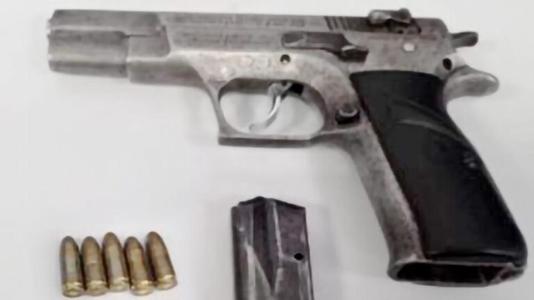 Detiene SSP a hombre que portaba ilegalmente un arma del Ejército