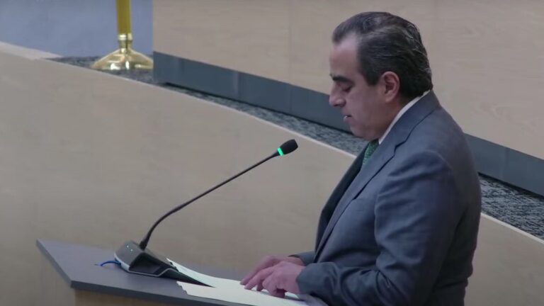 Mauricio Céspedes impulsa iniciativa para reforzar la seguridad y legalidad en la compraventa de vehículos