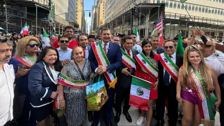 Por Amor a Puebla, miles de migrantes se unen a festejos del 5 de mayo