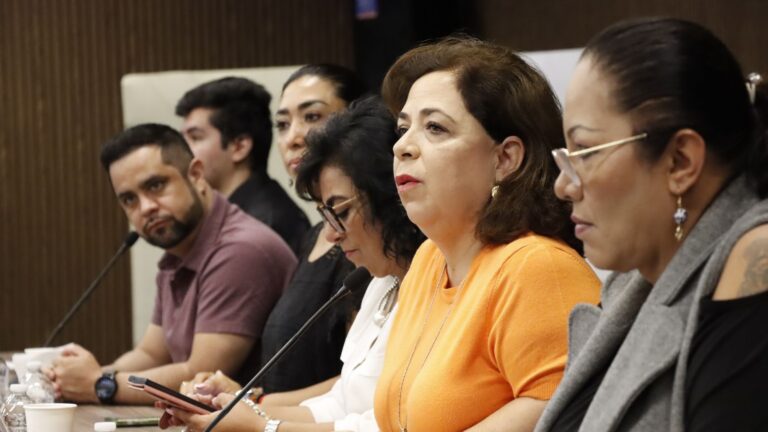 Realizan en el Congreso diálogos para analizar los derechos de personas con autismo