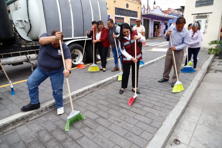 Tonantzin Fernández fortalece acciones de limpieza con el programa “Cholula Te Quiero Limpia”