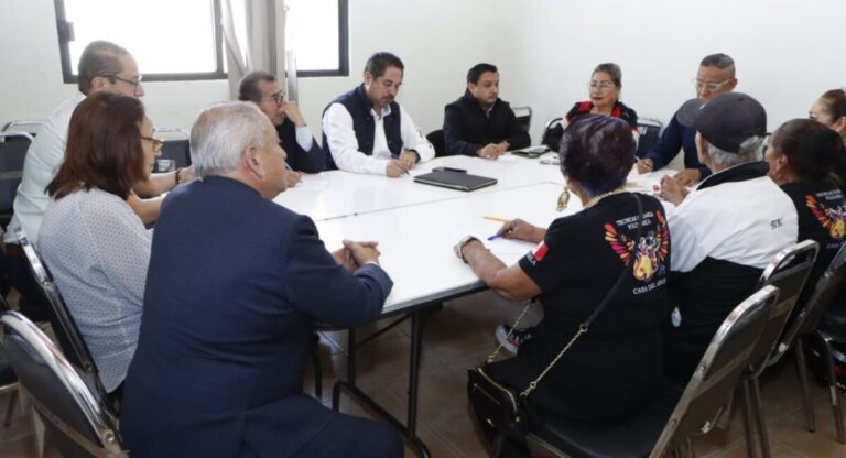 Trabaja gobierno estatal en mejoras en la Casa del Abue