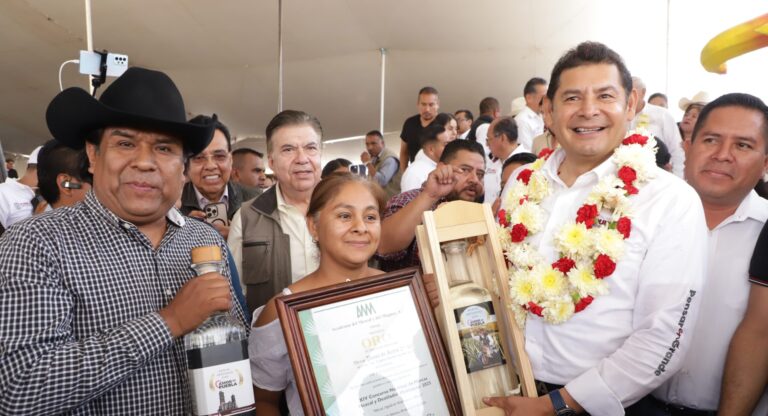 Arranca el programa histórico más grande de apoyo al campo en Puebla