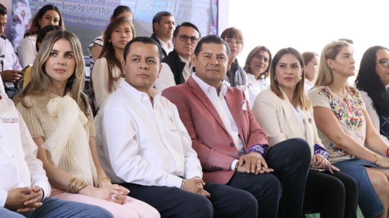 Relevos y refuerzo del gabinete de Armenta