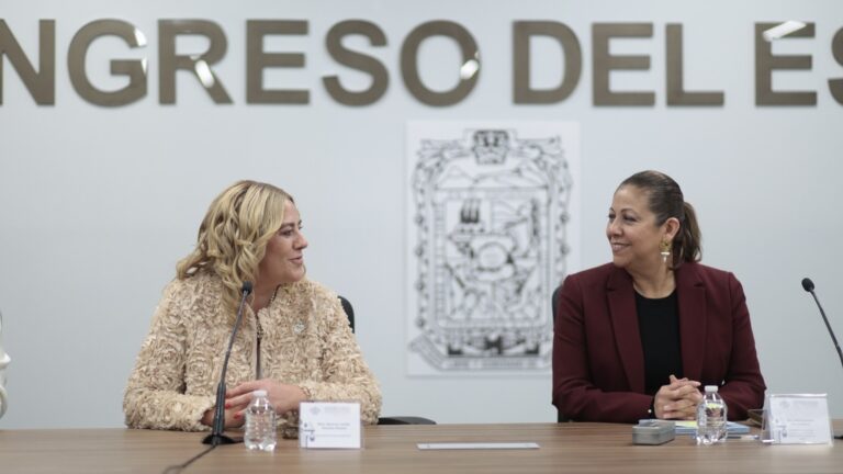 Educación es la base de cualquier transformación, resalta Laura Artemisa en firma de convenios 