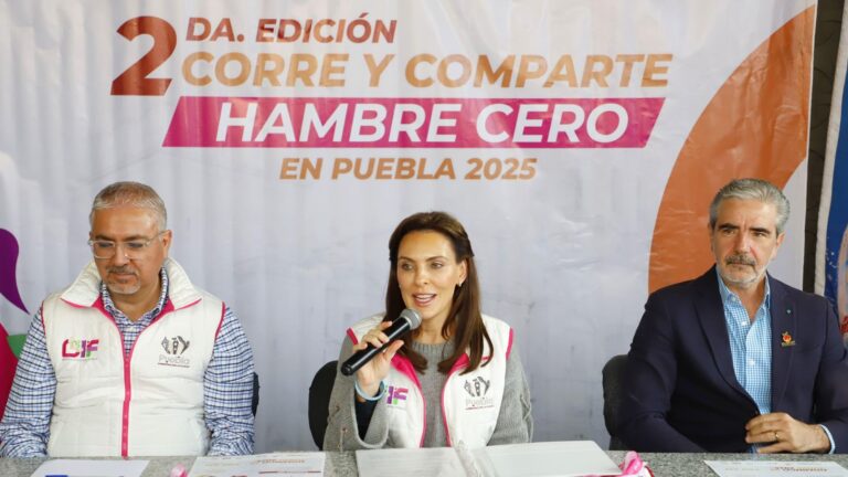 MariElise Budib presenta playera y medalla de la segunda edición de la carrera “Corre y Comparte: Hambre Cero 2025”