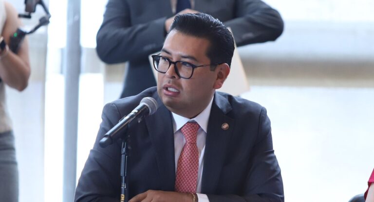 Rechaza Néstor Camarillo “Ley Espía”