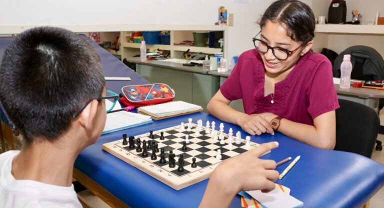 SEDIF brinda atención a infantes y preadolescentes con espectro autista