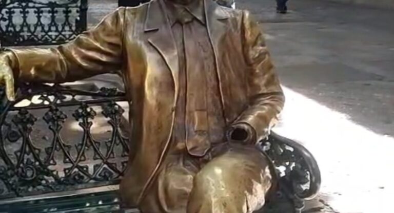 Vandalizan la escultura de Pedro Ángel Palou