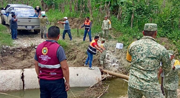 Entrega Gobierno de Puebla víveres a comunidades incomunicadas