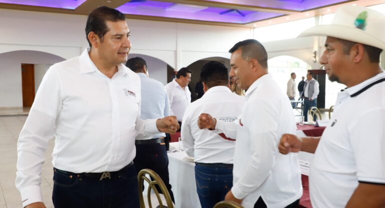 Trabajo comunitario incluye al pueblo en el desarrollo regional: Armenta