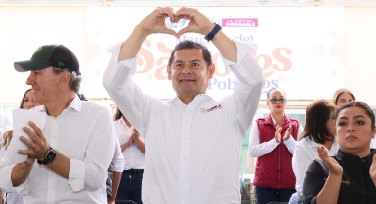 Atención a mercados, expresión gastronómica y de identidad de Puebla