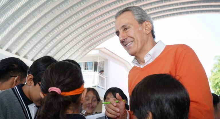 Fortalece Pepe Chedraui infraestructura educativa en la Junta Auxiliar de San Jerónimo Caleras